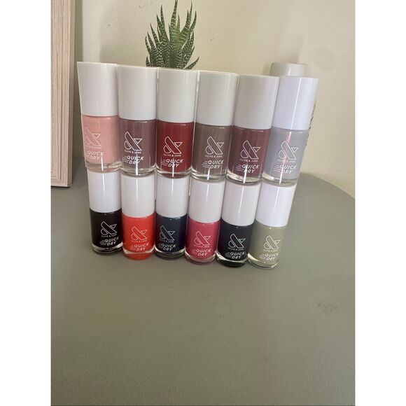 Olive and June 12x Quick Dry Nail Polish Multiple Colors Assorted New - Picture 1 of 3